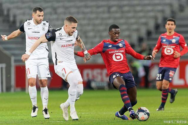 主场不敌南京 吉林男篮遭遇两连败季后赛前景堪忧主场不敌南京 吉林男篮遭遇两连败季后赛前景堪忧